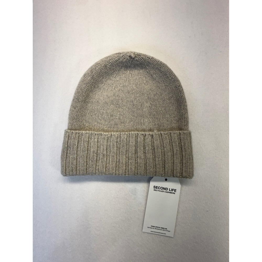 TESMA Cashmere And Wool Blend Ribbed Beanie NWT One Size